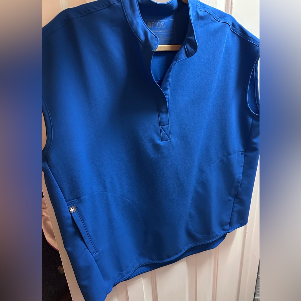 Figs Rafaela Royal Blue top